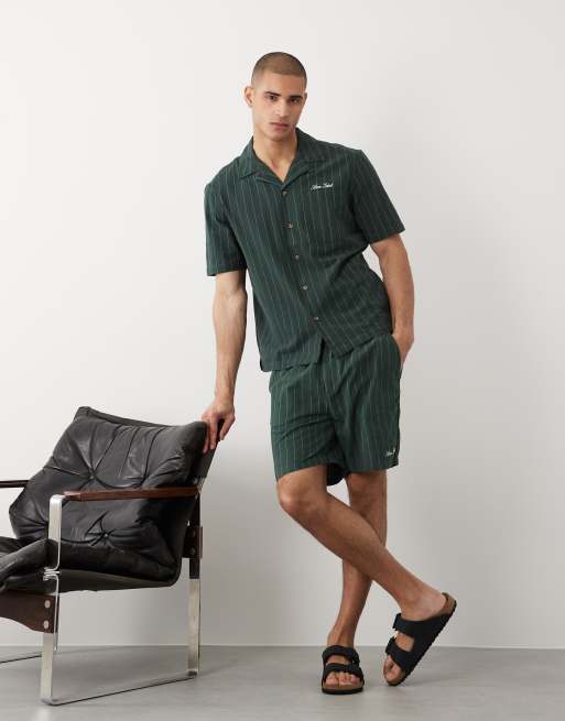 River Island - Chemise d'ensemble texturée à rayures avec col à revers - Vert foncé, 2 de 5