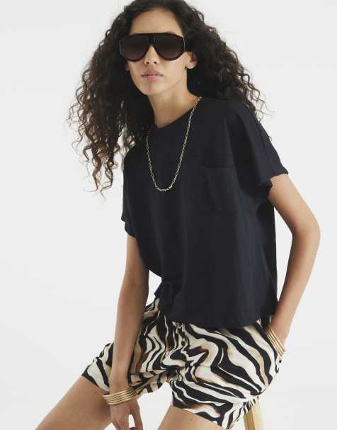 River Island Chest pocket t-shirt in black - view 1