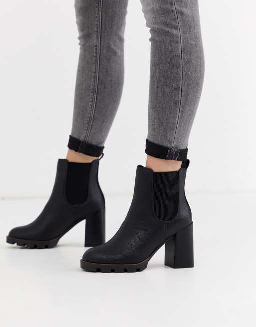 Chunky cleated on sale heel chelsea boots