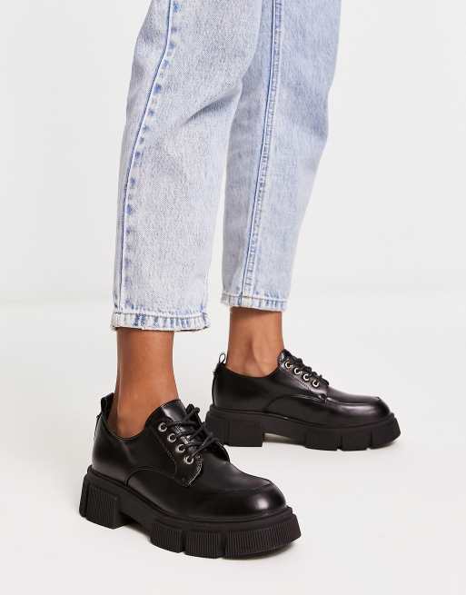 River Island chunky lace up shoe in black | ASOS