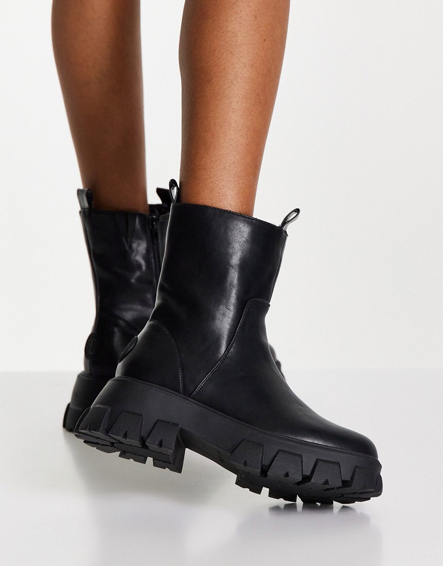 River Island chunky rubber boots with cleated sole in black