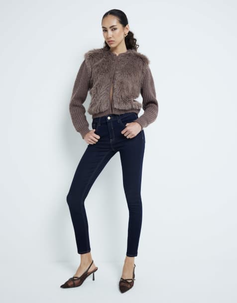River Island – Ciemnoniebieskie dopasowane jeansy ze średnim stanem - view 1