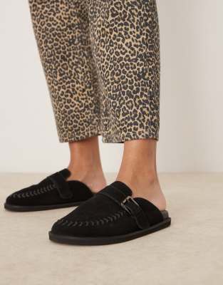 River Island - Clogs in Schwarz mit Schnalle