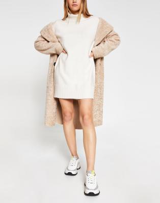 white cosy jumper
