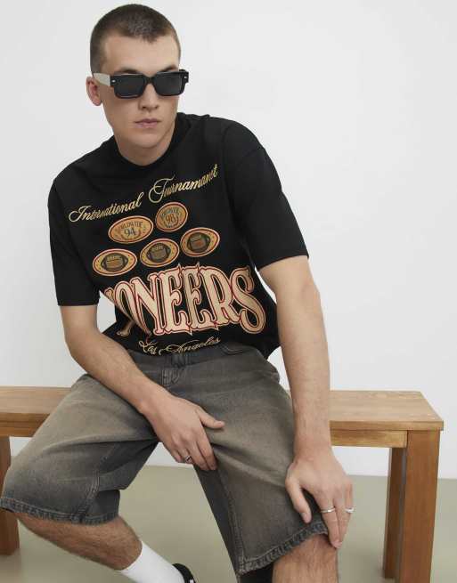 River Island Cotton pioneers badge t-shirt in black, 2 of 4