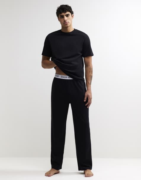 River Island Cotton t-shirt and trousers pyjamas set in black - view 1