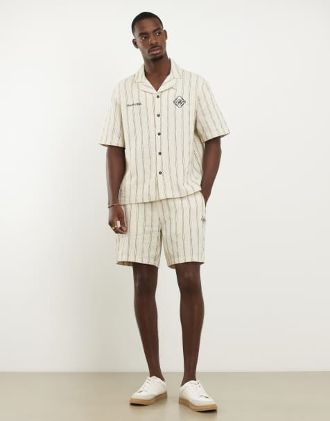 River Island Cream regular fit stripe pull on shorts in ecru - view 1