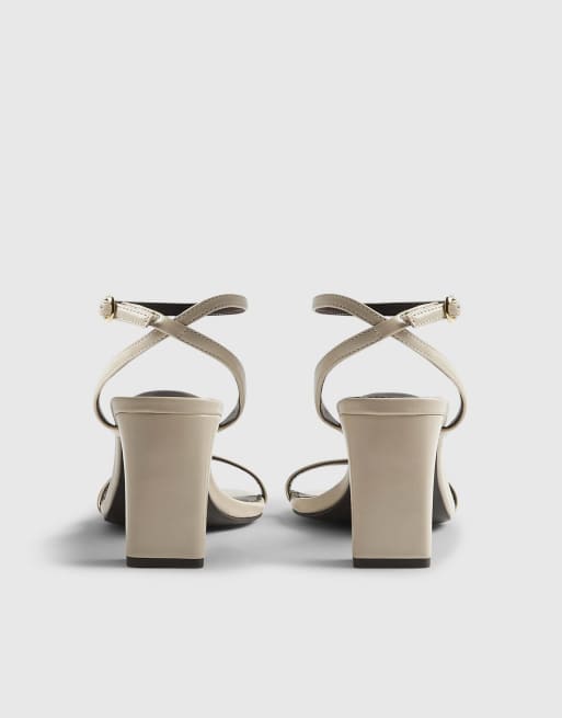 River Island Cream wide fit block heeled open toe sandals in ecru, 4 of 4