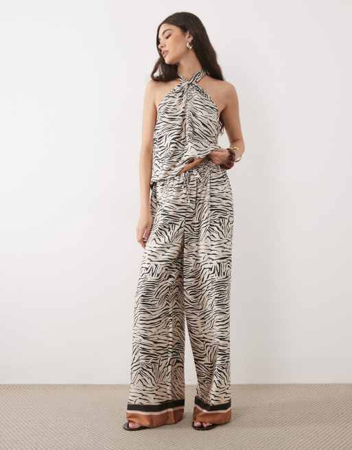 River Island - Cremehvide bukser i satin med zebraprint og brede ben, 2 af 5