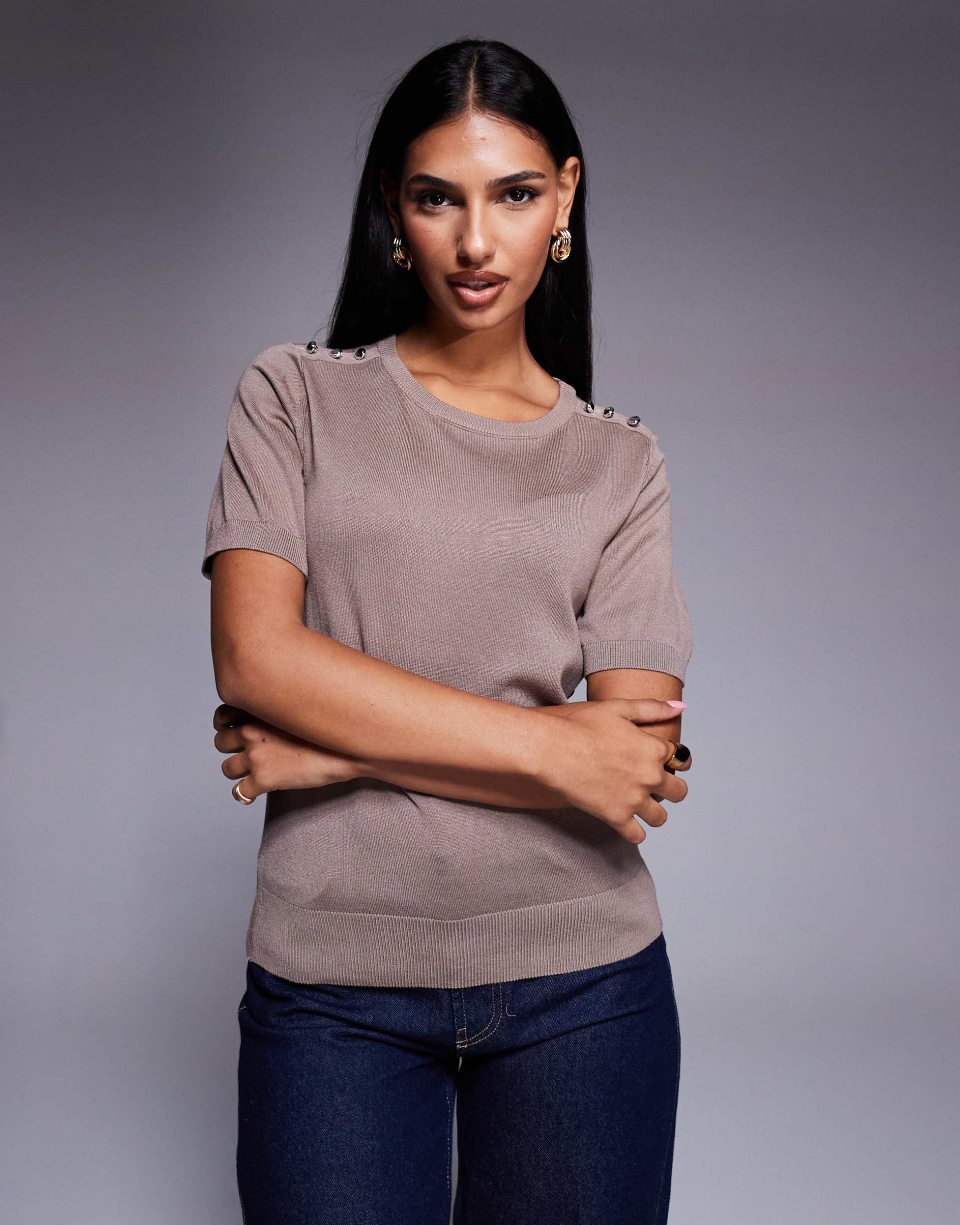 river island crew neck knitted tee in brown