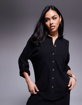 crinkle T-shirt in black - part of a set