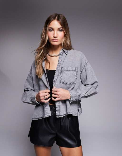 River Island - Cropped denim overhemd in donkergrijs