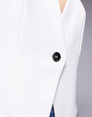 River Island Cut-out Sleeveless Blazer In White