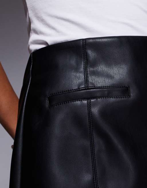 River Island – Czarna spódnica mini z imitacji skóry z kieszeniami, 5 z 5