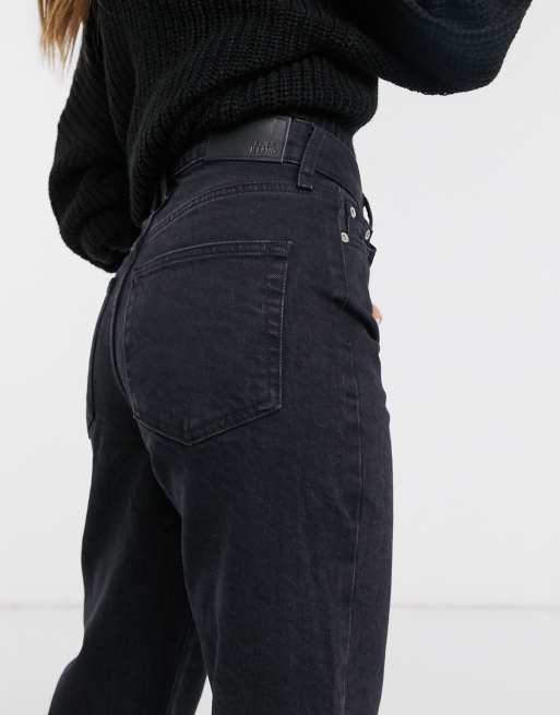 River Island – Czarne jeansy o skróconej długości z efektem sprania, 3 z 4
