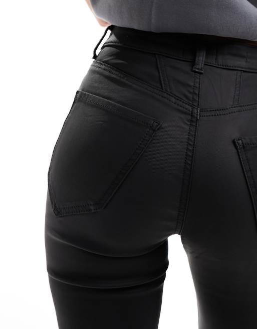 River Island – Czarne powlekane dzwony jeansowe z wysokim stanem, 5 z 5