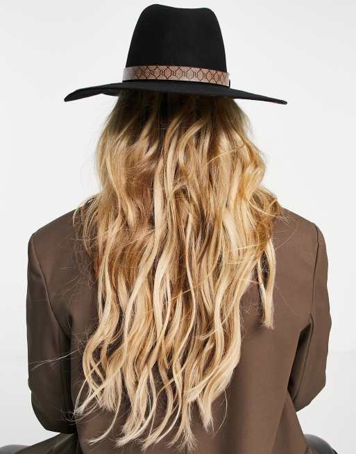 River Island – Czarny kapelusz fedora z szerokim rondem z logo, 3 z 4