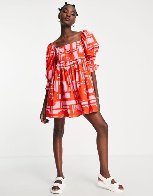 River Island – Czerwona wzorzysta sukienka mini ze zwiewnymi rękawami