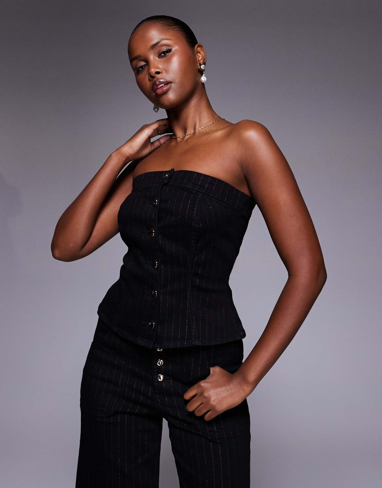 Джинсовый топ-бандо River Island в полоску черного цвета 