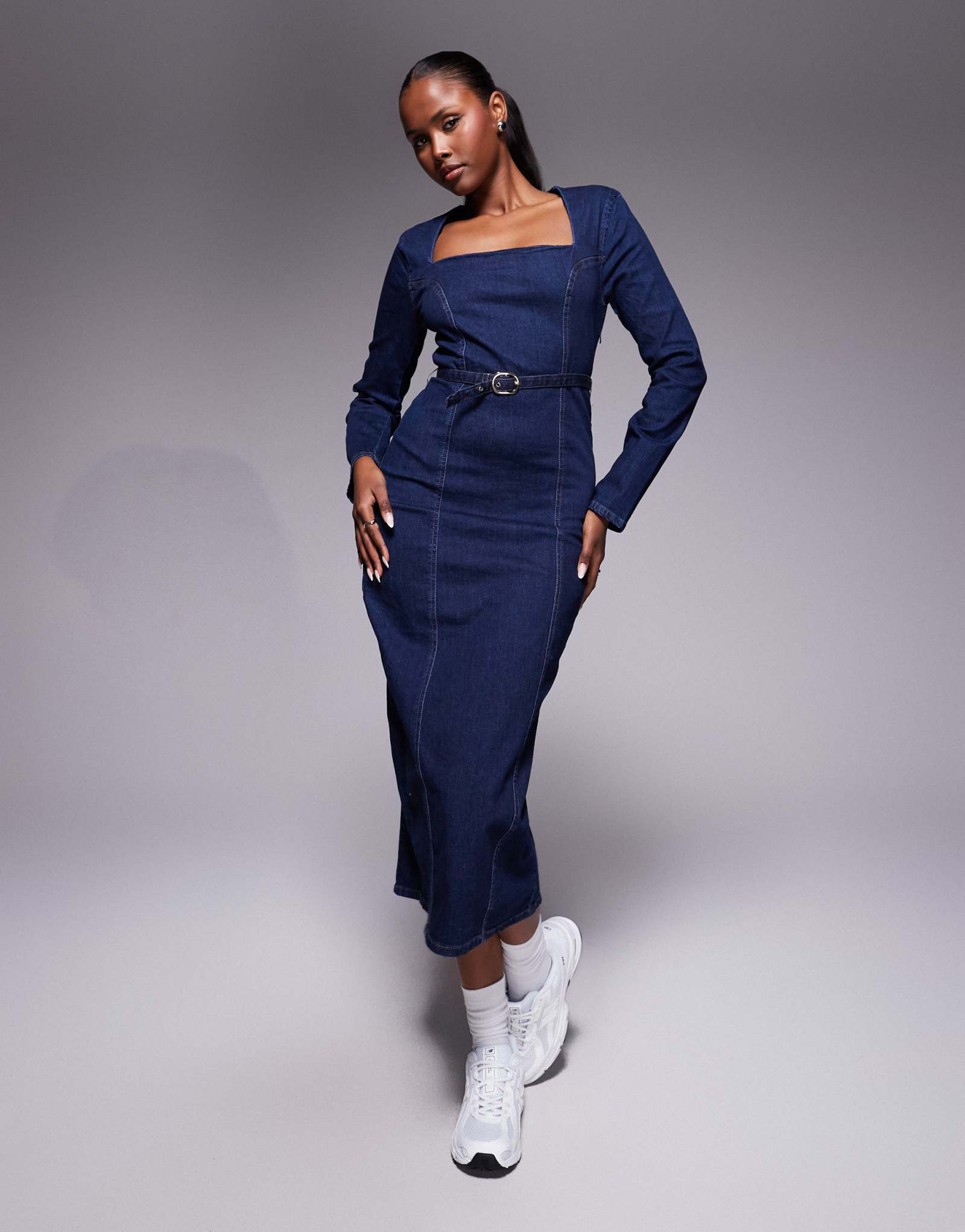 Облегающее платье из джинсовой ткани River Island с поясом темно-синего цвета 
