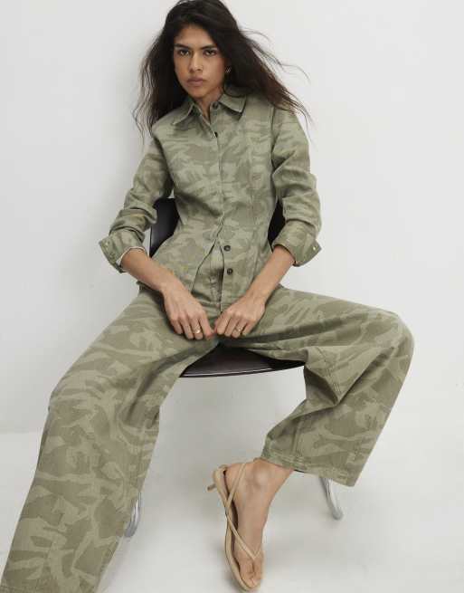 River Island Denim camo print balloon trousers in khaki , 2 of 4