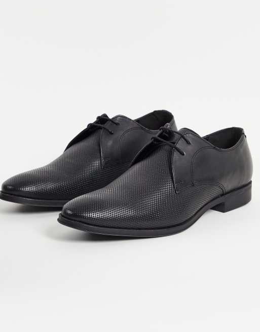 River Island – Derby-Schnürschuhe mit perforierter Oberfläche in Schwarz