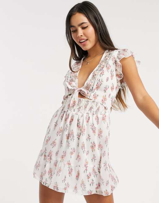 River Island ditsy floral print beach dress in cream | ASOS