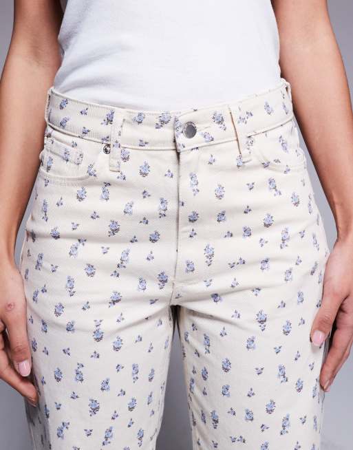 River Island ditsy floral relaxed straight jean in ecru, 4 of 5
