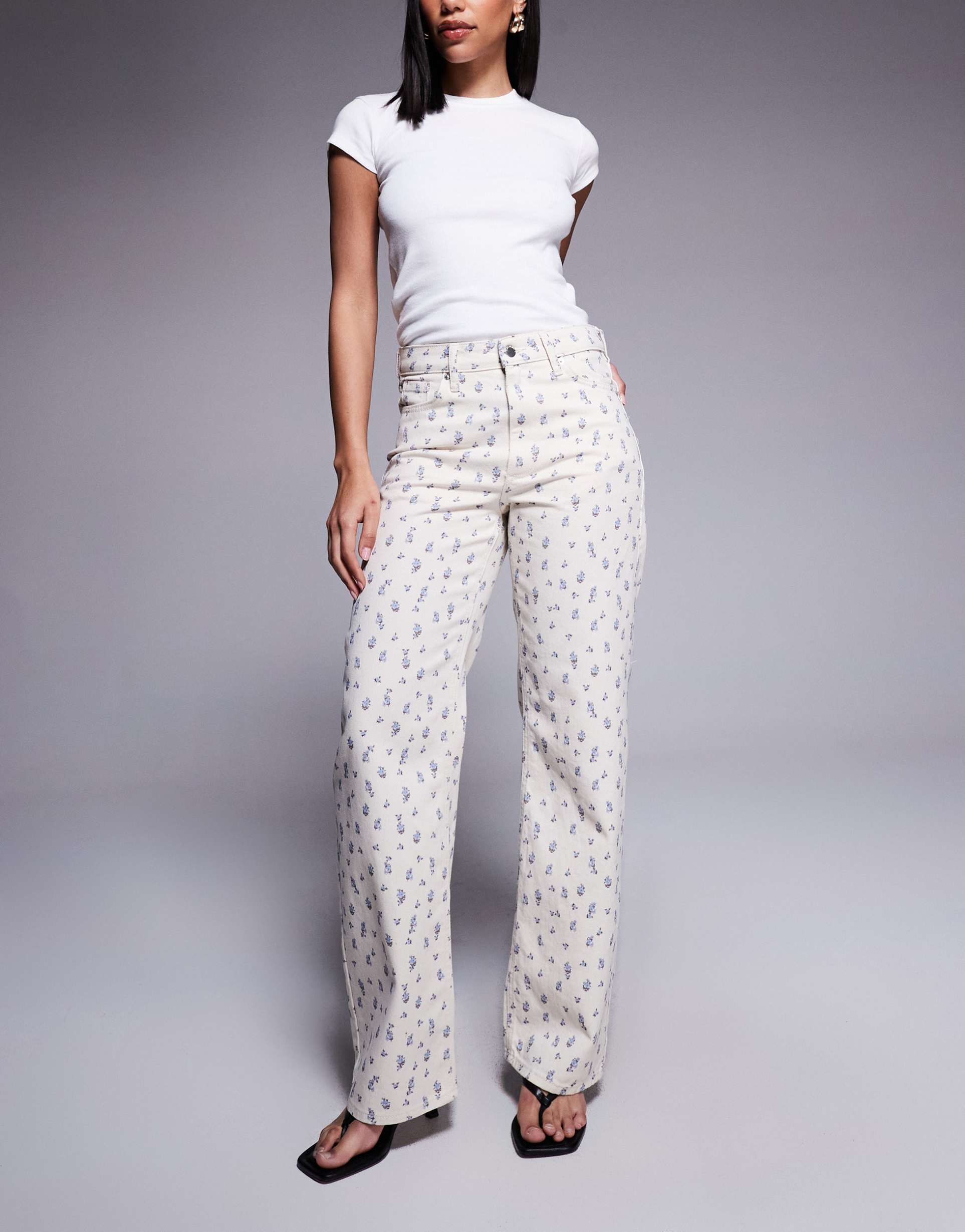 river island ditsy floral relaxed straight jeans in ecru