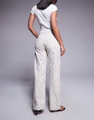 RIVER ISLAND DITSY FLORAL RELAXED STRAIGHT JEANS 