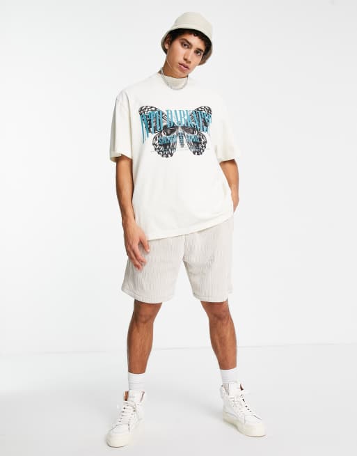 River Island - Ecrufarvet T-shirt med print af møl med kranie