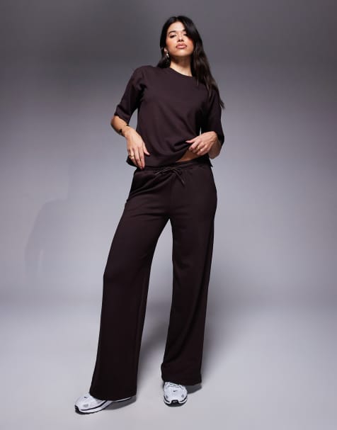 River Island - Effen joggingbroek met wijde pijpen in bruin, deel van co-ord set - view 1