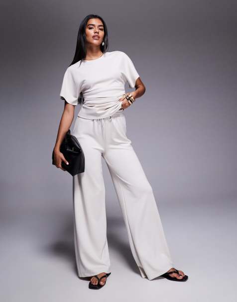 River Island - Effen joggingbroek met wijde pijpen in crème - view 1