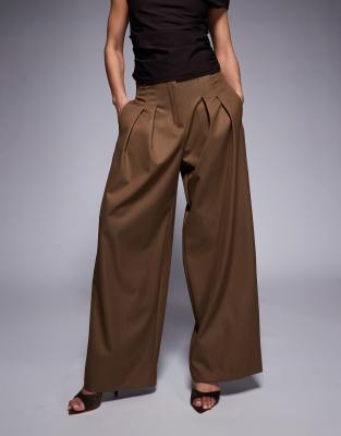 River Island - Elegante Hose in Braun mit Nadelstreifen und weitem Schnitt-Brown