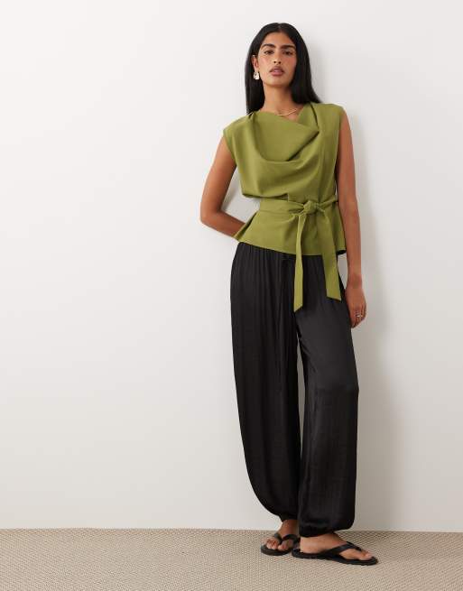 River Island - Elegante top met gestrikte taille in kaki , 3 van 4