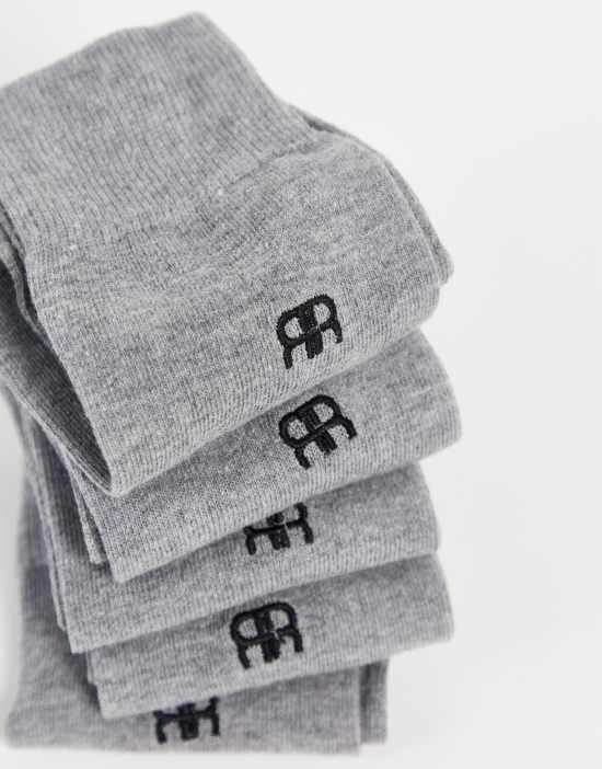 https://images.asos-media.com/products/river-island-embroidered-ankle-socks-in-gray/202657277-2?$n_550w$&wid=550&fit=constrain