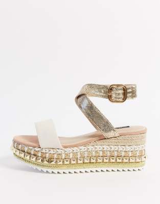 studded flatform sandals