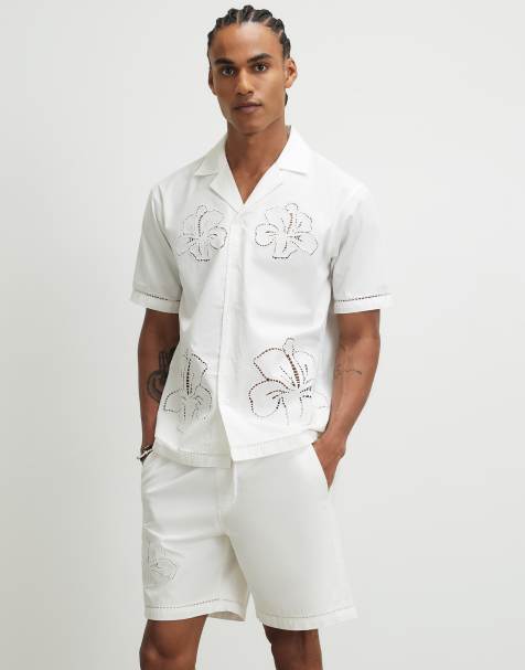 River Island Embroideshorts in white - view 1