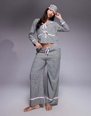 River Island - Ensemble de pyjama motif vichy avec col et volant - Noir