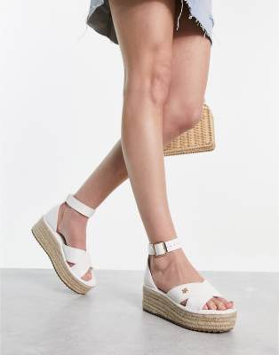 River Island - Espadrilles-Sandalen in Weiß mit Plateausohle