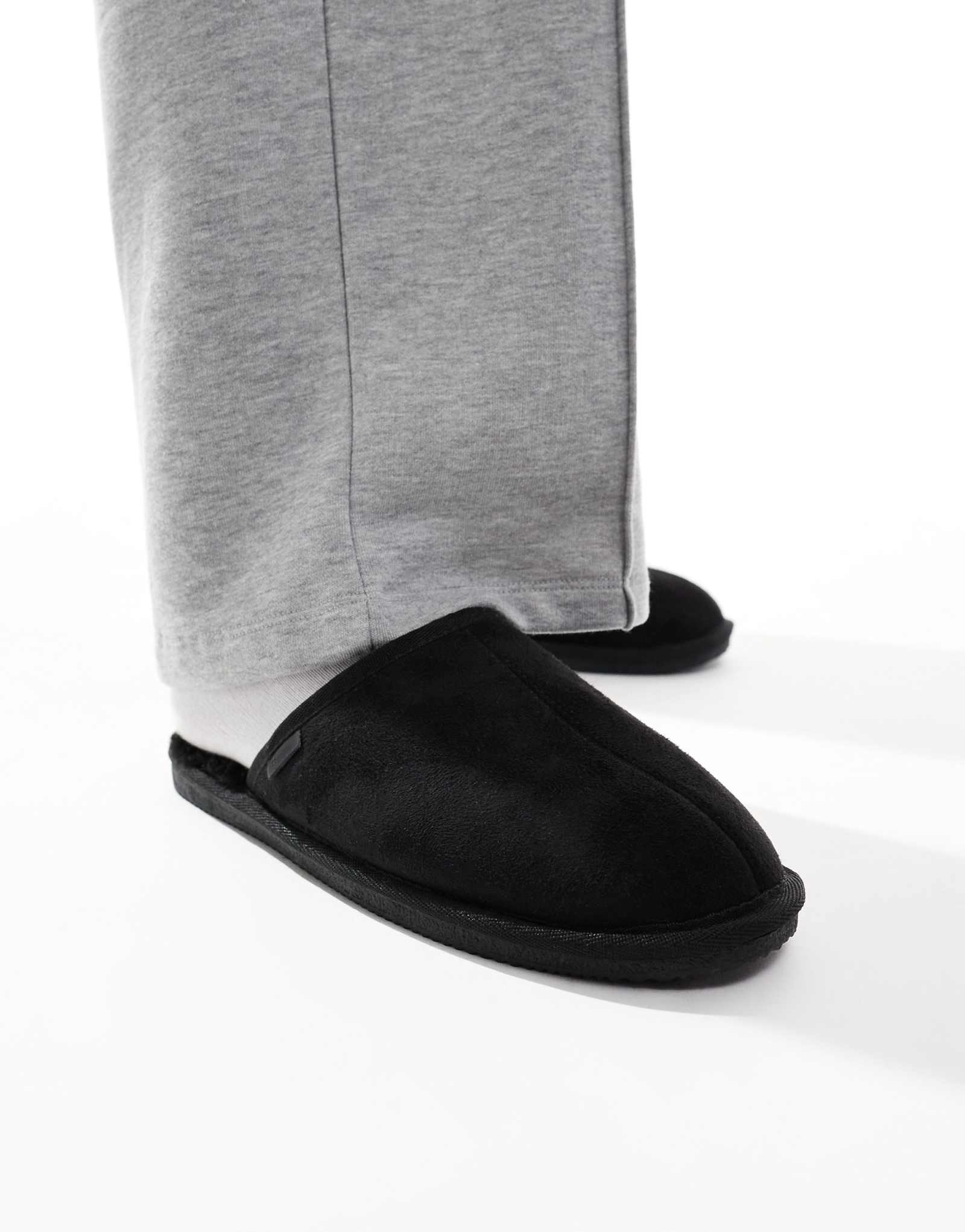 Черные тапочки с подкладкой из искусственного меха River Island