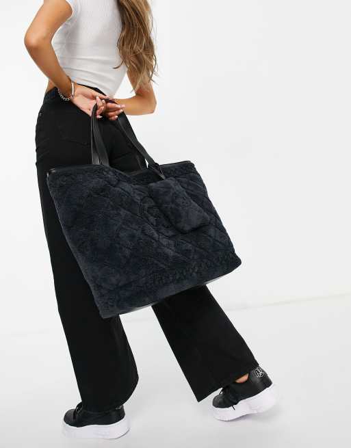 River island black store fur bag