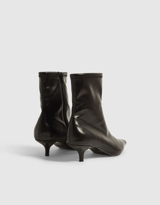 River Island Faux leather kitten heel ankle boots in black, 4 of 4