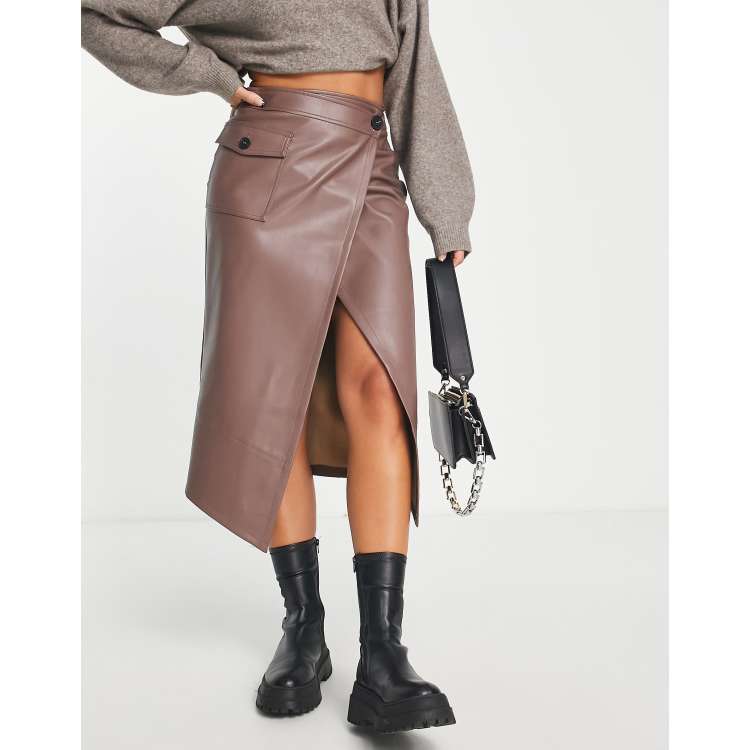 Faux leather shop envelope skirt