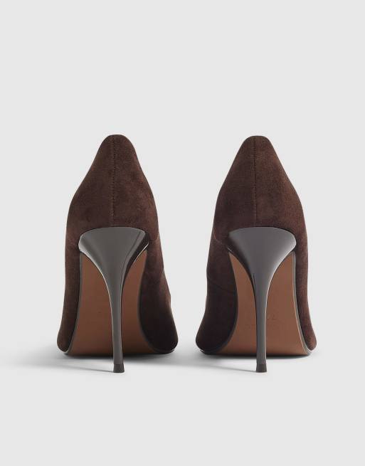 River Island Faux suede court heels in brown - dark, 4 of 4