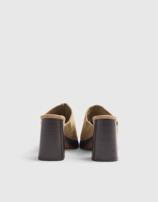 River Island Faux suede heeled mule sandals in beige, 4 of 4