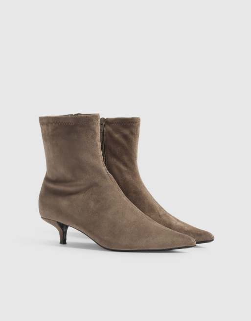 River Island Faux suede kitten heel sock ankle boots in beige, 2 of 4