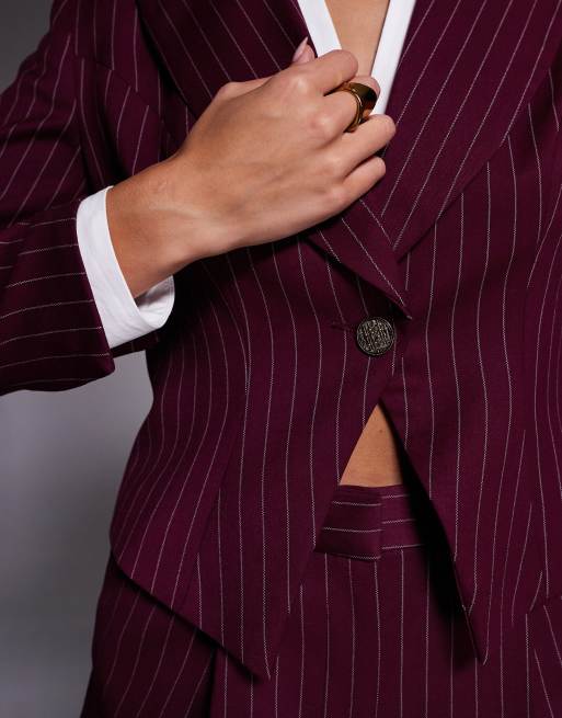 River Island – Figurbetonter Cropped-Blazer in Burgunderrot , 3 von 4