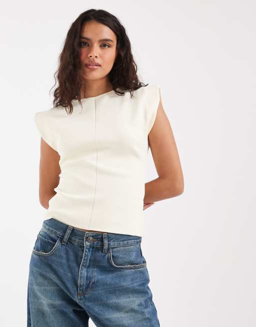 River Island – Figurbetontes Feinstrick-Oberteil in Cremeweiß mit Flügelärmeln, 3 von 4