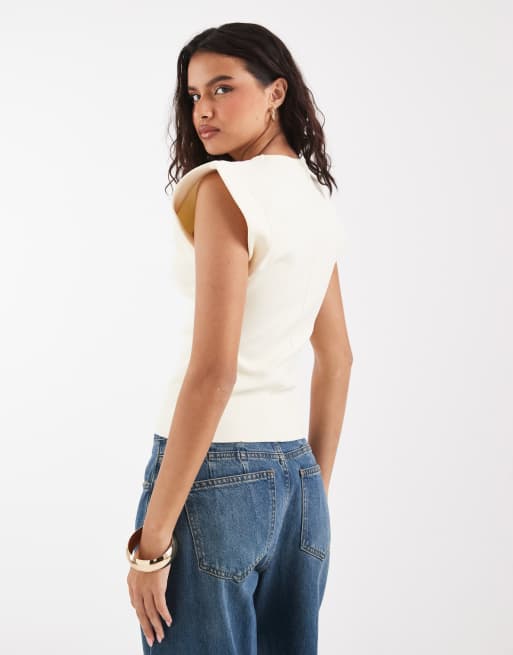 River Island – Figurbetontes Feinstrick-Oberteil in Cremeweiß mit Flügelärmeln, 4 von 4